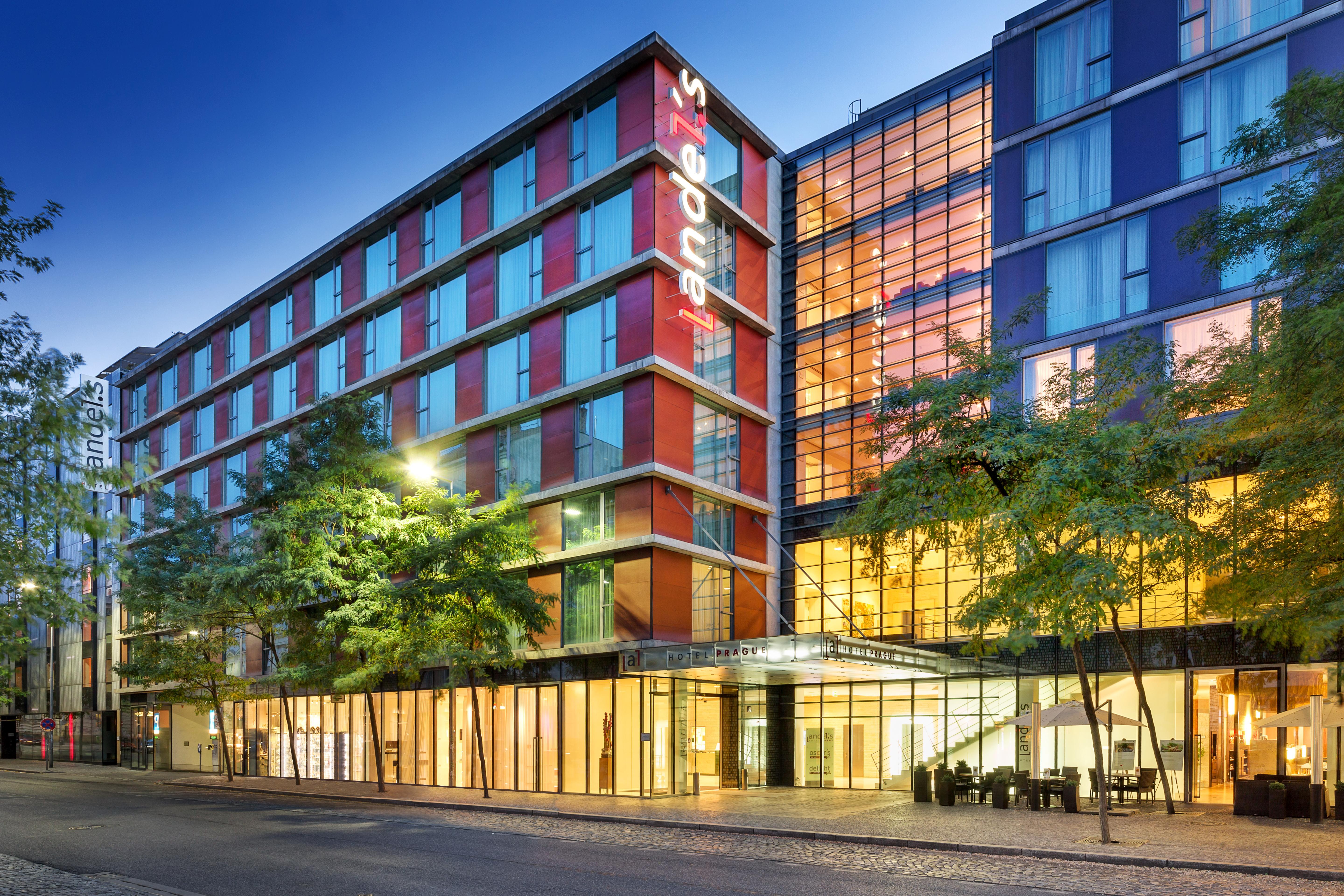 Vienna House By Wyndham Andel'S Prague Hotel Exterior photo